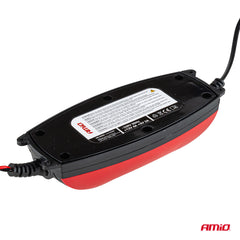 Digital batterilader set fra siden
