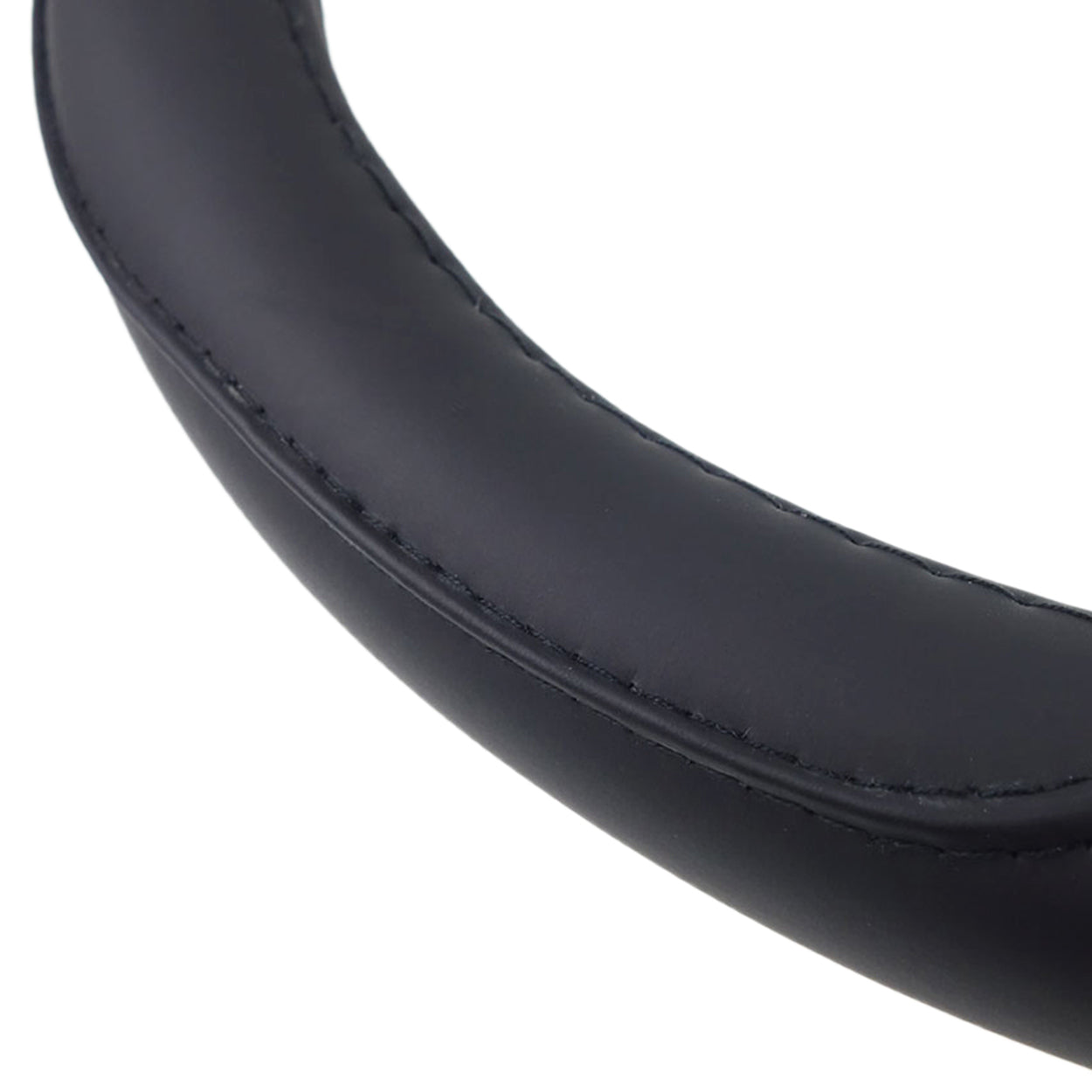 D-oblikovana prevleka za volan za športne avtomobile z volanom velikosti 37–39 cm