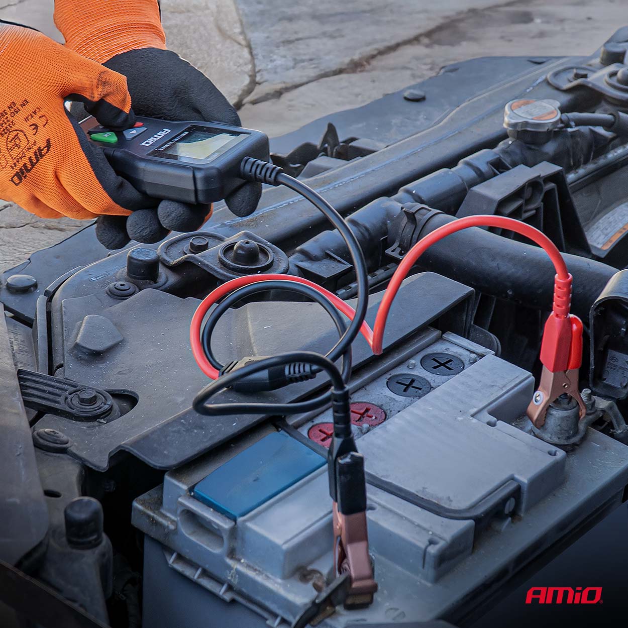 Digitalni tester akumulatorjev za 6, 12 in 24 V