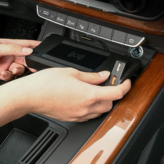 Audi A4/A5 2016-2024 brezžični polnilec za telefon s 15 W hitrim polnjenjem 