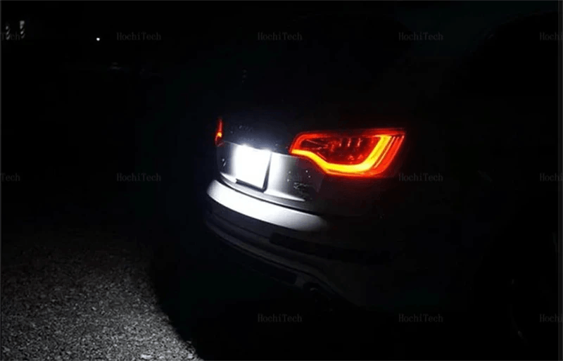 LED osvetlitev registrske tablice Audi – CANBUS (A3, A4, A6, Q7 in drugi) zagotavlja močno belo svetlobo na zadnjem delu vozila.